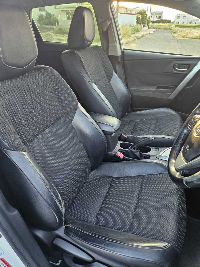2014 Toyota Auris 1,6L 2014 Cyprus
