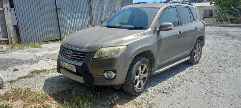 Toyota RAV4 2,0L 2011