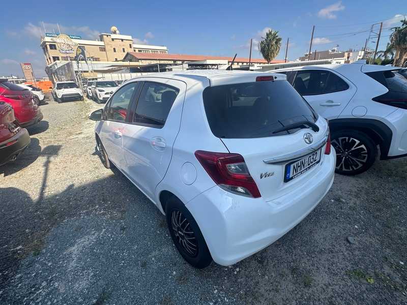 2015 Toyota Vitz 1,3L 2015 Cyprus