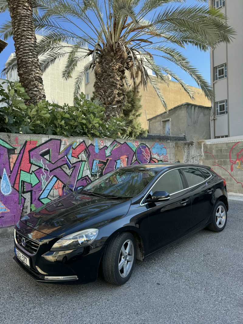 2015 Volvo V40 1,6L 2015 Cyprus