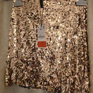 Stradivarius gold sequined skirt, size xs, with tags, Limassol — Limassol - Agia Zoni