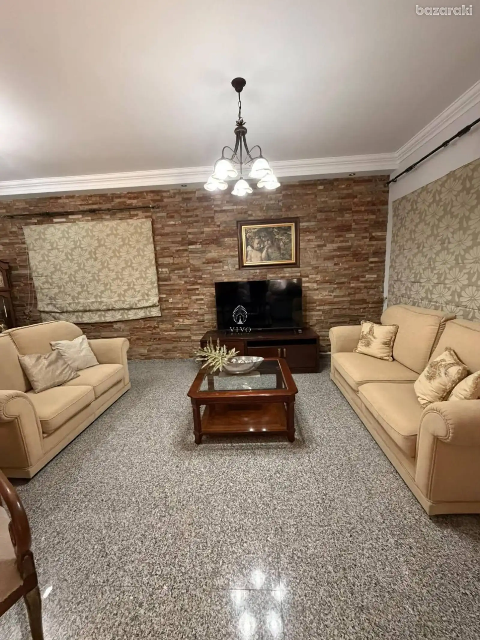 House, 3 bedrooms — 2