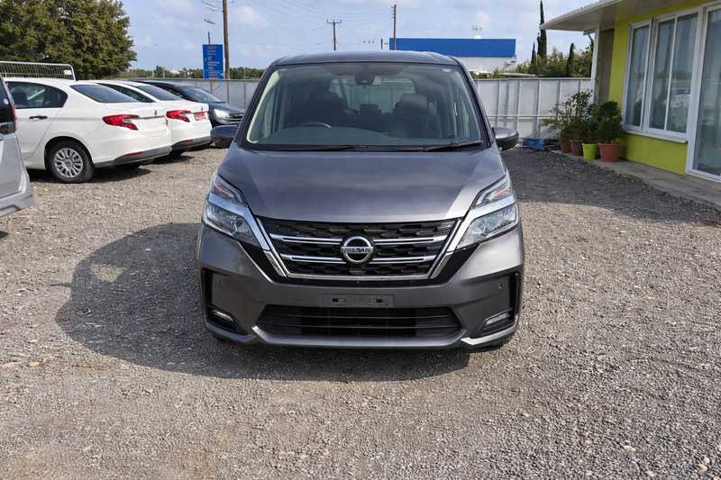 Nissan Serena 2,0L 2022
