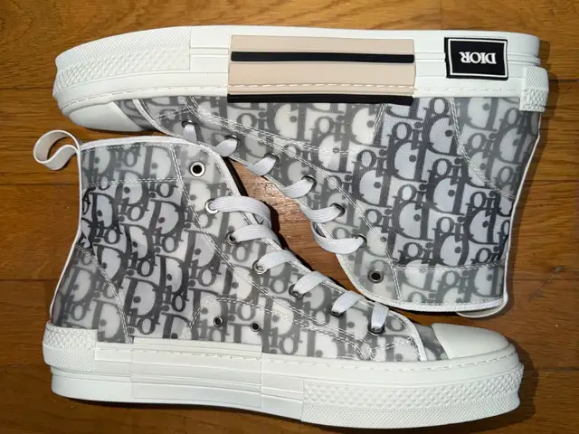 Dior high-top sneakers, Επαρχία Λευκωσίας — Λευκωσία - Άγιος Αντώνιος