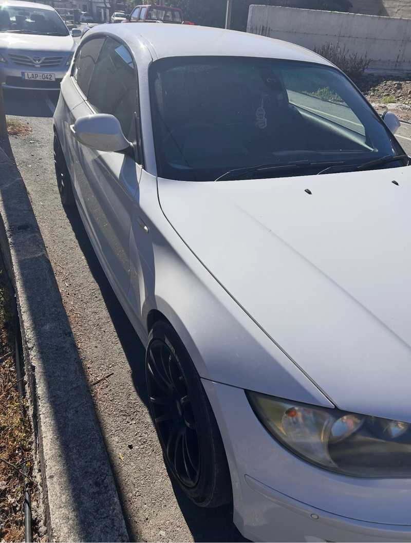 2010 BMW 1-Series 5,9L 2010 Cyprus