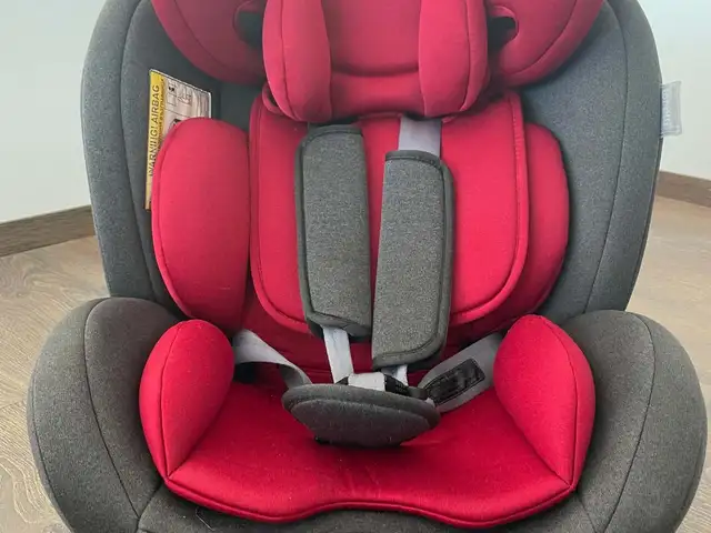 Car seat from newborn to 9 years old with isofix 360 rotate, Paphos — Paphos - Kato Paphos