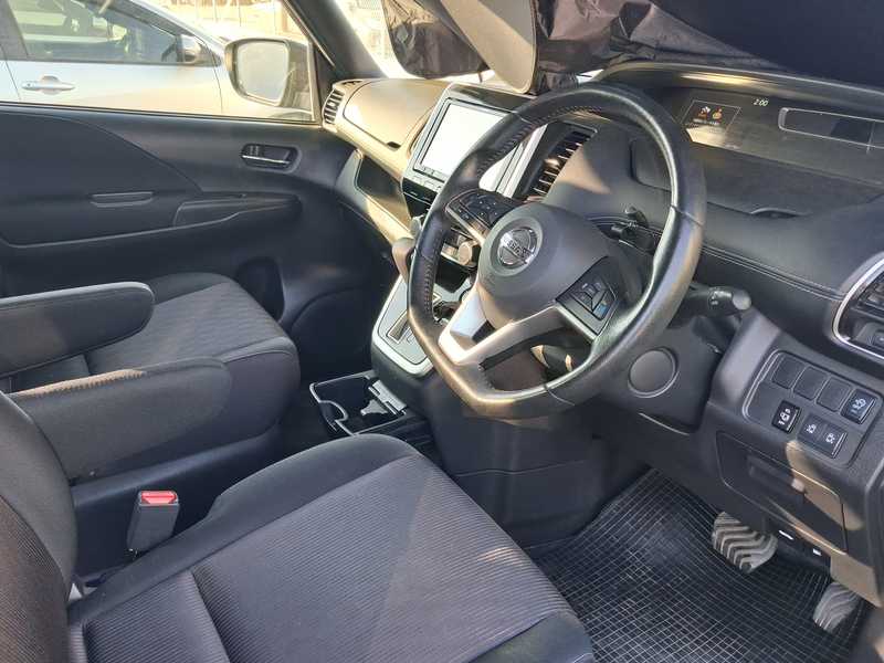 2020 Nissan Serena 2,0L 2020 Cyprus