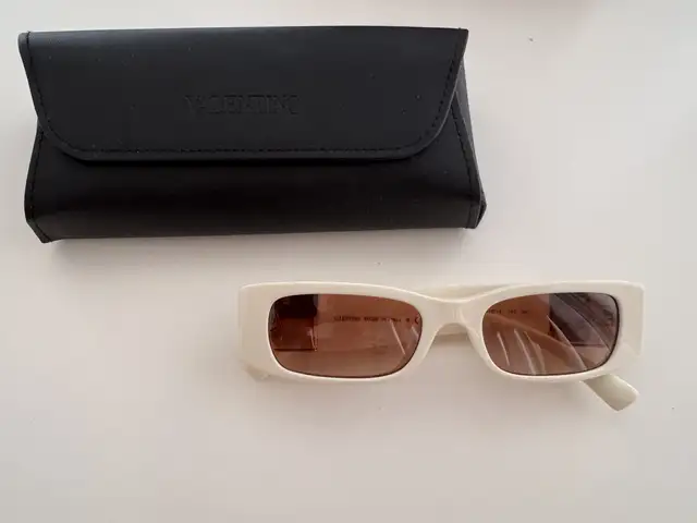Valentino garavani sunglasses, Επαρχία Λευκωσίας — Έγκωμη - Μακεδονίτισσα