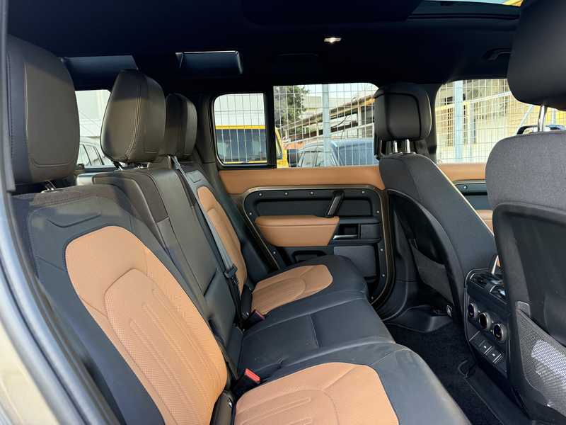 2023 Land Rover Defender 3,0L 2023 Cyprus
