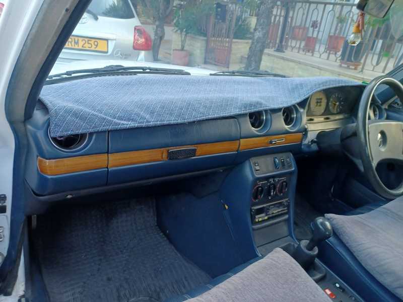 1983 Cars Classic 2,4L 1983 Cyprus