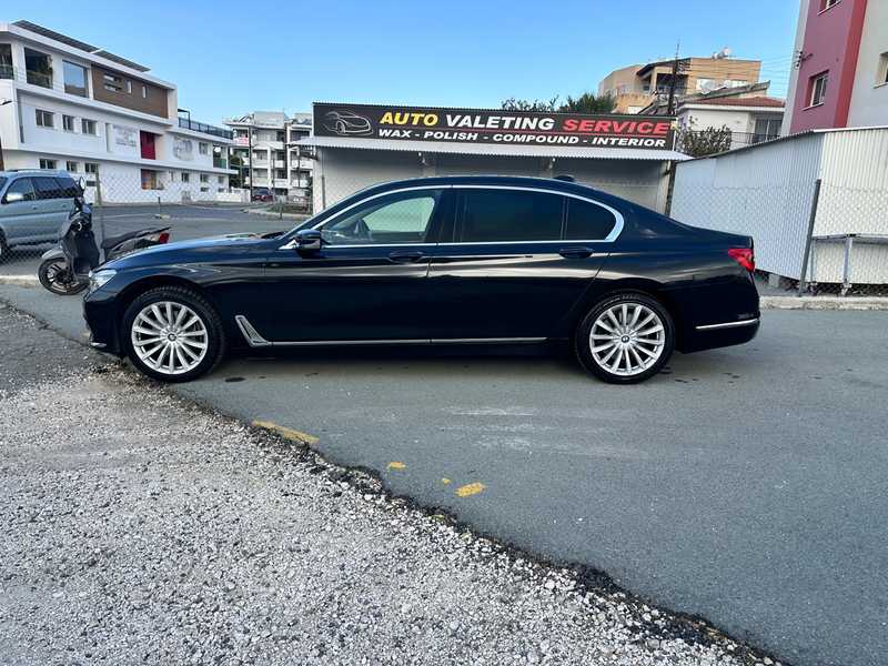 BMW 7-Series 3,0L 2015