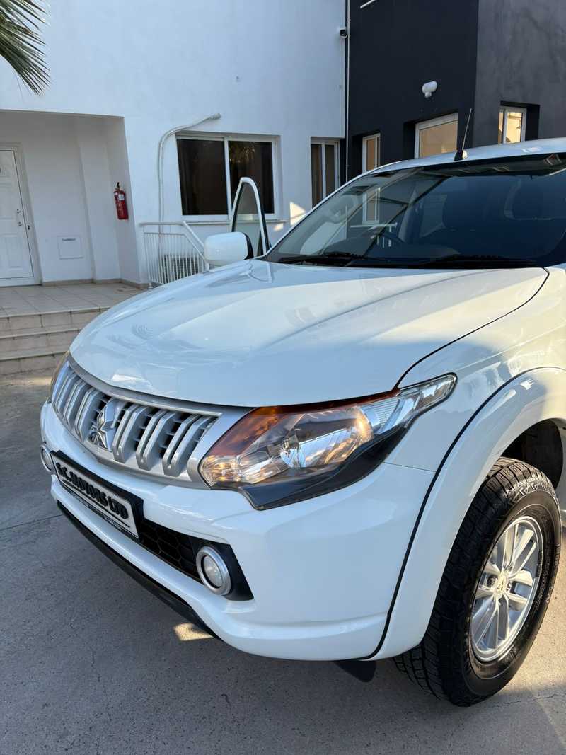 2017 Mitsubishi L200 2,4L 2017 Cyprus