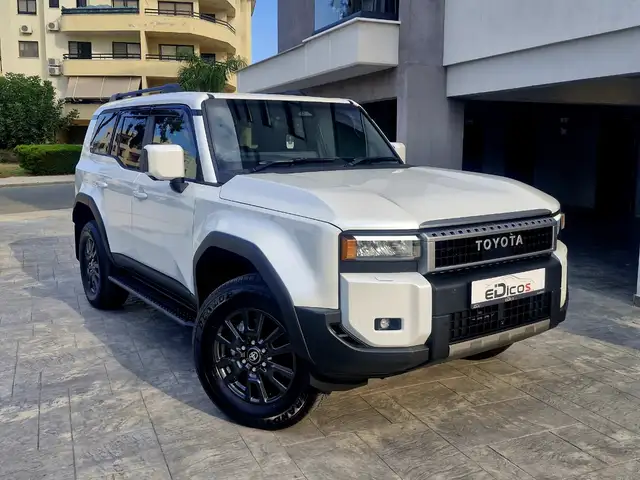 Toyota Land Cruiser 250