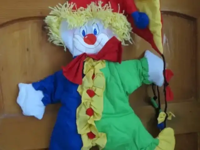 Retr 1970s large clown with kite for wall hanging - decor item, Επαρχία Πάφου — Paphos - Άγιος Θεόδωρος
