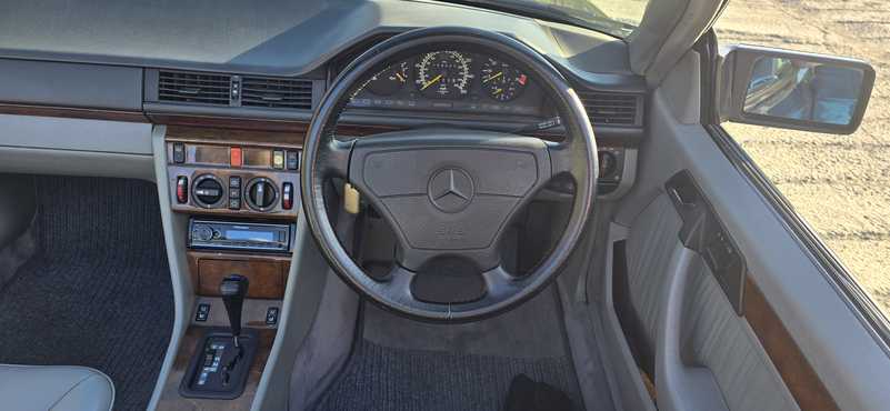 1993 Mercedes-Benz E-Class 3,2L 1993 Cyprus