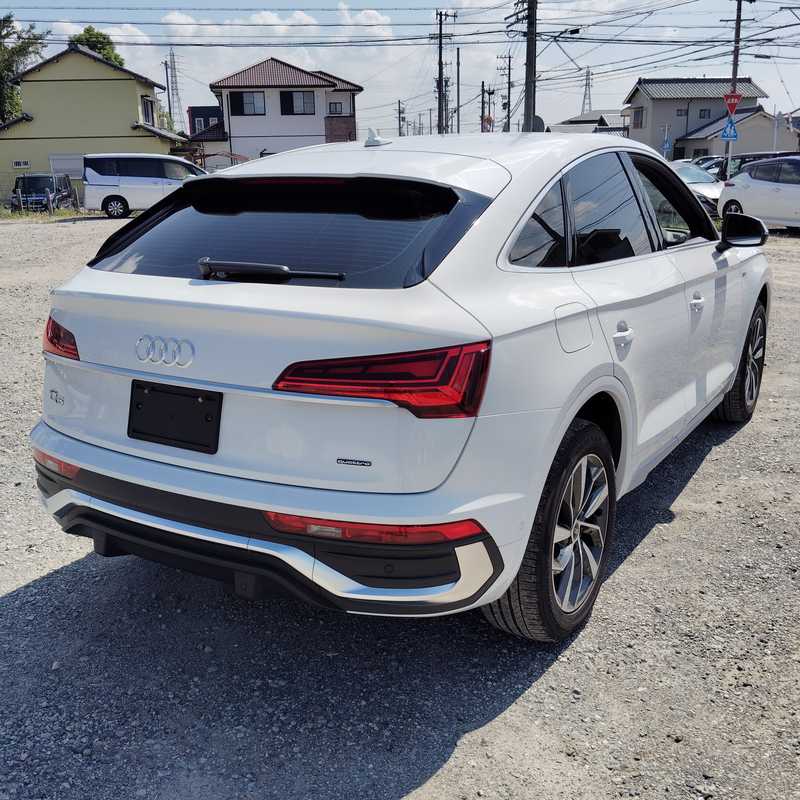2022 Audi Q5 2,0L 2022 Cyprus