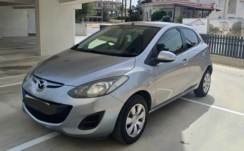 Mazda Demio 1,3L 2011