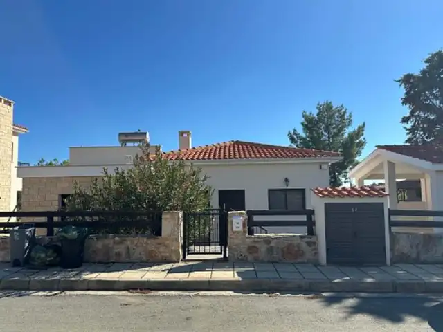  2-bedroom villa to rent, Limassol — Souni
