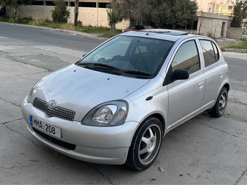 2000 Toyota Yaris 1,3L 2000 Cyprus