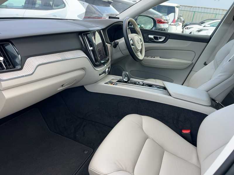 2022 Volvo XC60 2,0L 2022 Cyprus