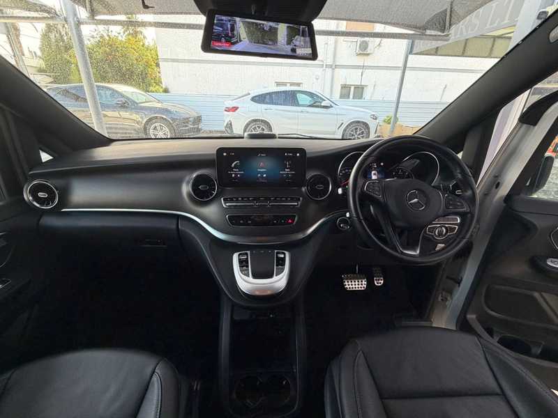 2021 Mercedes-Benz V-Class 2,1L 2021 Cyprus