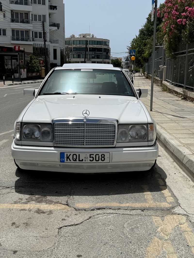 1991 Mercedes-Benz C-Class 2,3L 1991 Cyprus