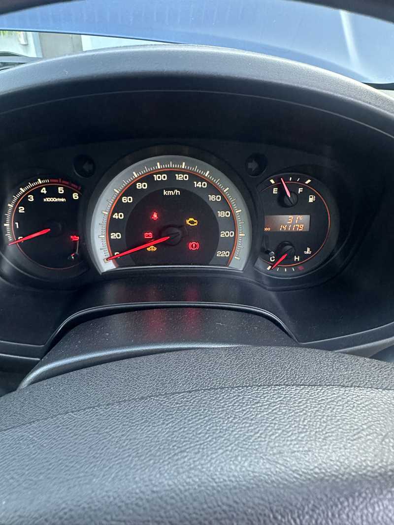 2011 Isuzu D-MAX 2,5L 2011 Cyprus