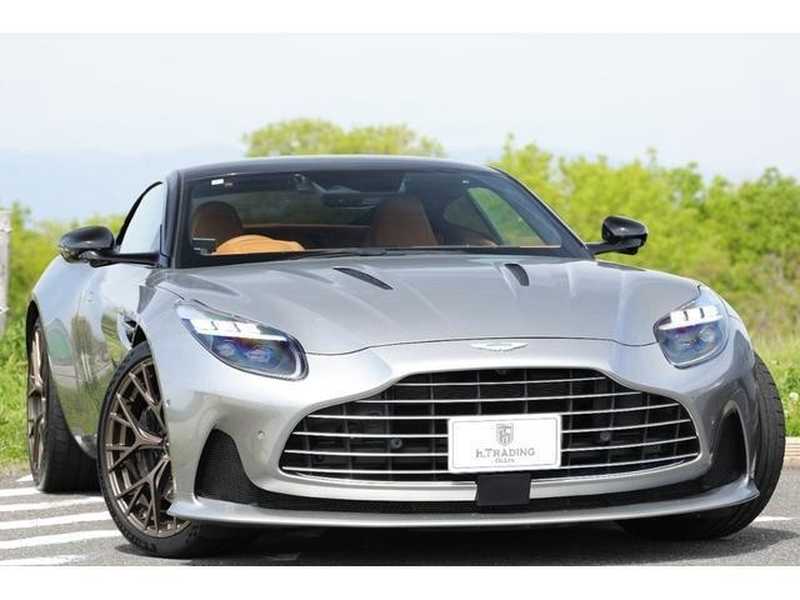 Aston Martin DB12 4,0L 2024