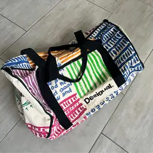 Desigual duffel bag, Επαρχία Λευκωσίας — Στρόβολος - Σταυρός