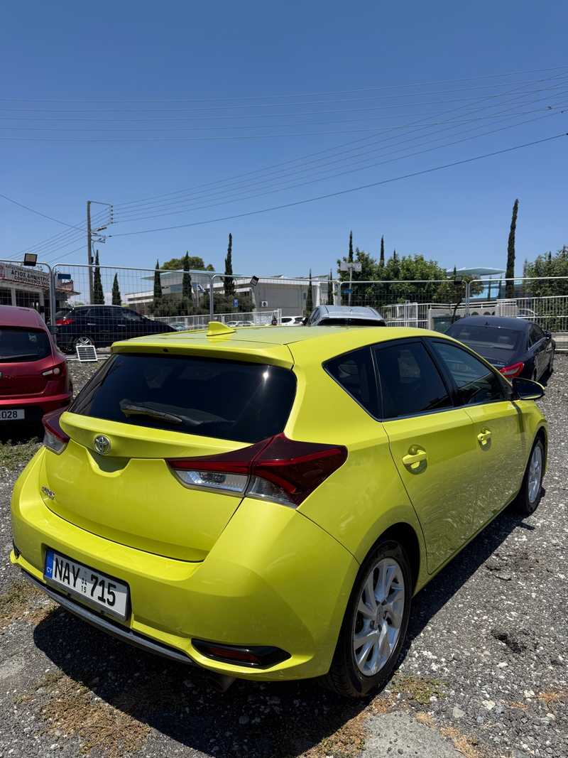 2015 Toyota Auris 1,5L 2015 Cyprus