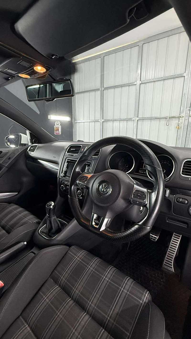 2010 Volkswagen Golf 2,0L 2010 Cyprus