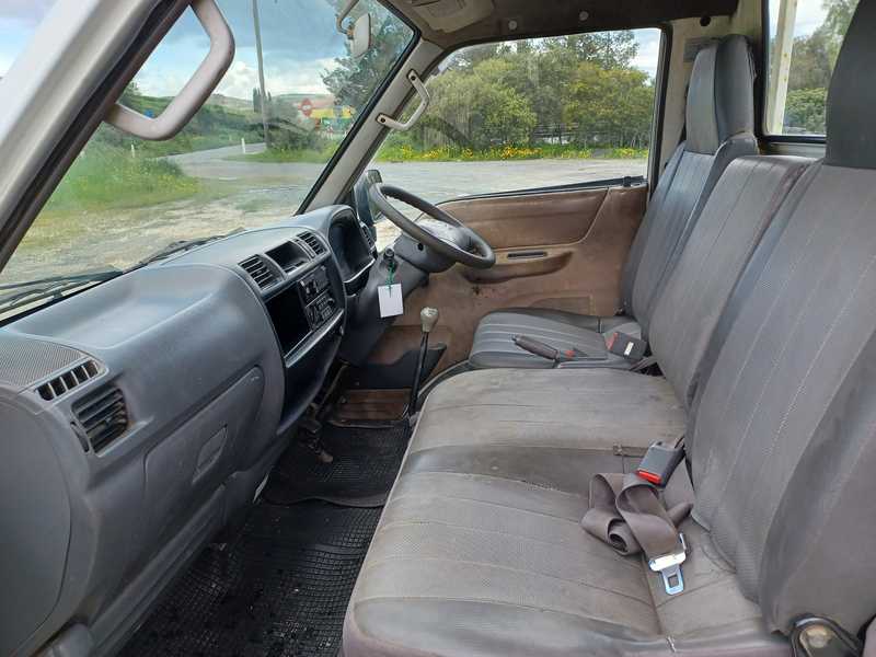2004 Mazda Bongo 1,8L 2004 Cyprus