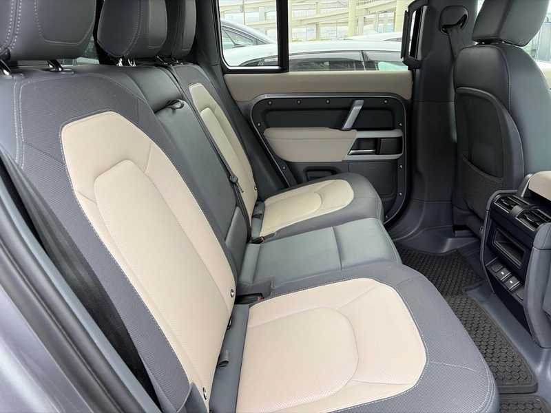 2023 Land Rover Defender 3,0L 2023 Cyprus