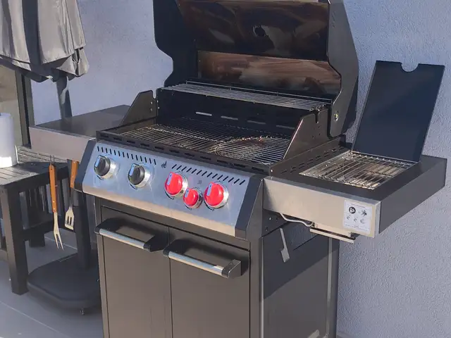 Grillmeister 5-burner gas grill bbq, Limassol — Germasogeia
