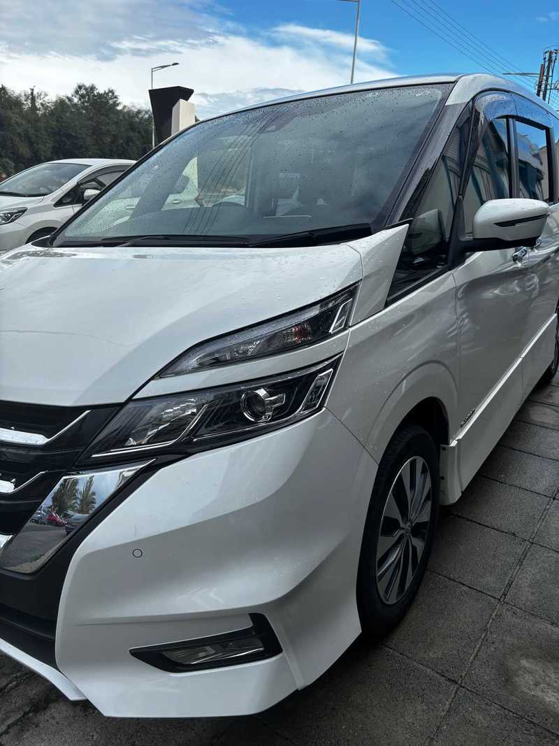 2019 Nissan Serena 2,0L 2019 Cyprus