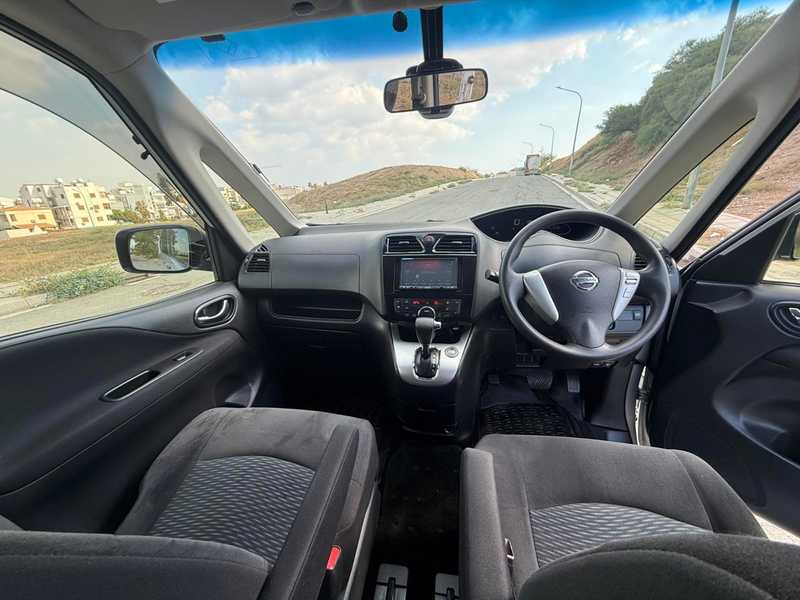 2015 Nissan Serena e-POWER 2,0L 2015 Cyprus