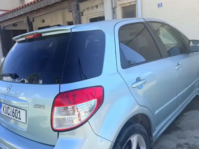 Suzuki SX4
