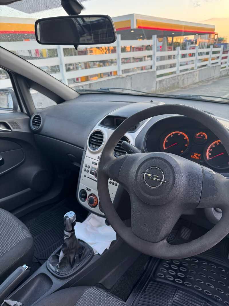 2009 Opel, Vauxhall Corsa 1,3L 2009 Cyprus