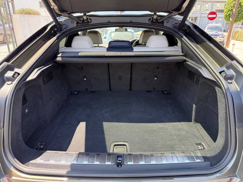 2022 BMW X6 3,0L 2022 Cyprus