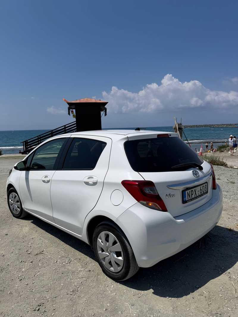 2016 Toyota Vitz 1,3L 2016 Cyprus