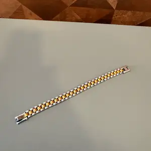 Luxury bracelet, Επαρχία Πάφου — Paphos - Άγιος Θεόδωρος