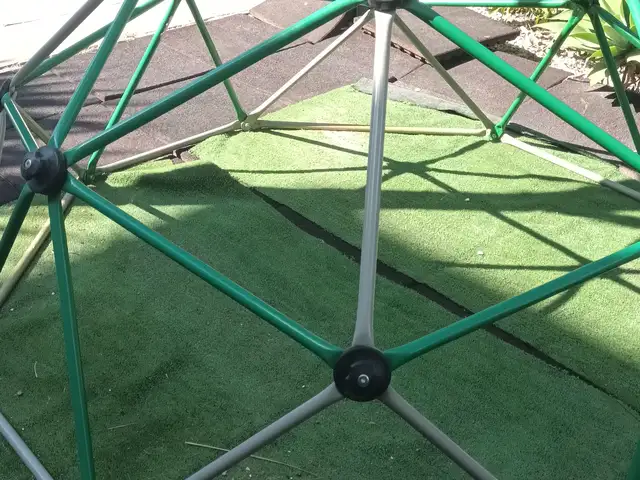 5ft climbing dome, Limassol — Potamos Germasogeias