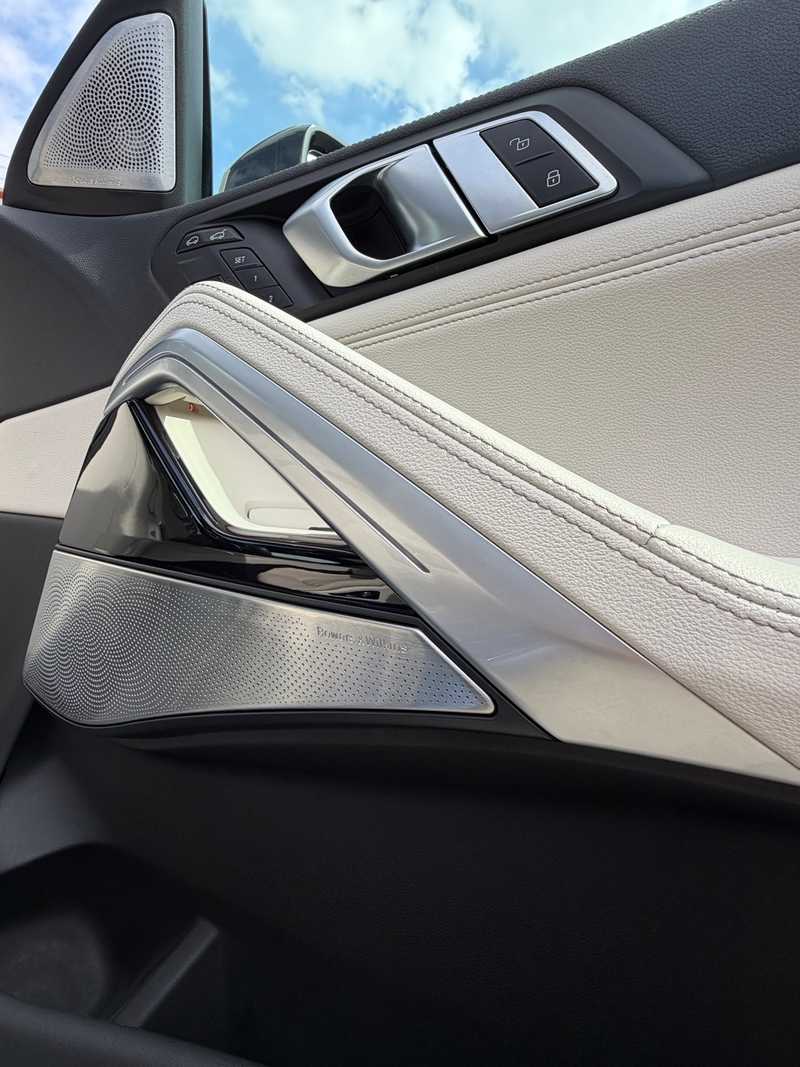 2021 BMW X6 4,4L 2021 Cyprus