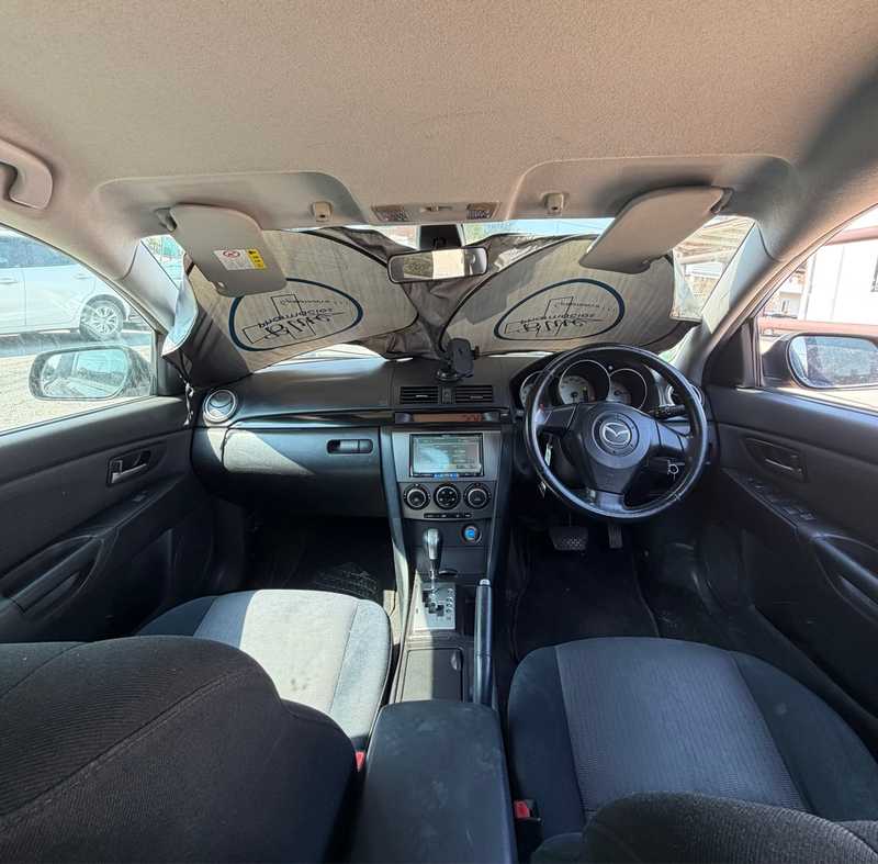 2006 Mazda Axela 5,5L 2006 Cyprus