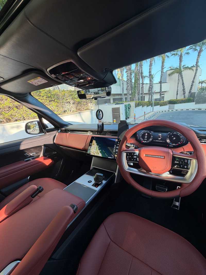 2025 Land Rover Range Rover 4,4L 2025 Cyprus