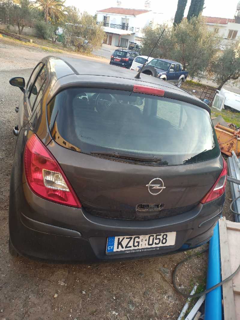 Opel, Vauxhall Corsa 1,4L 2011