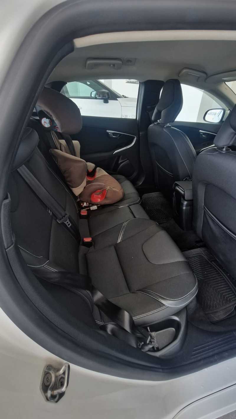 2019 Volvo V40 2,0L 2019 Cyprus
