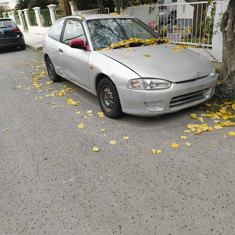 Mitsubishi Colt 1,2L 2000
