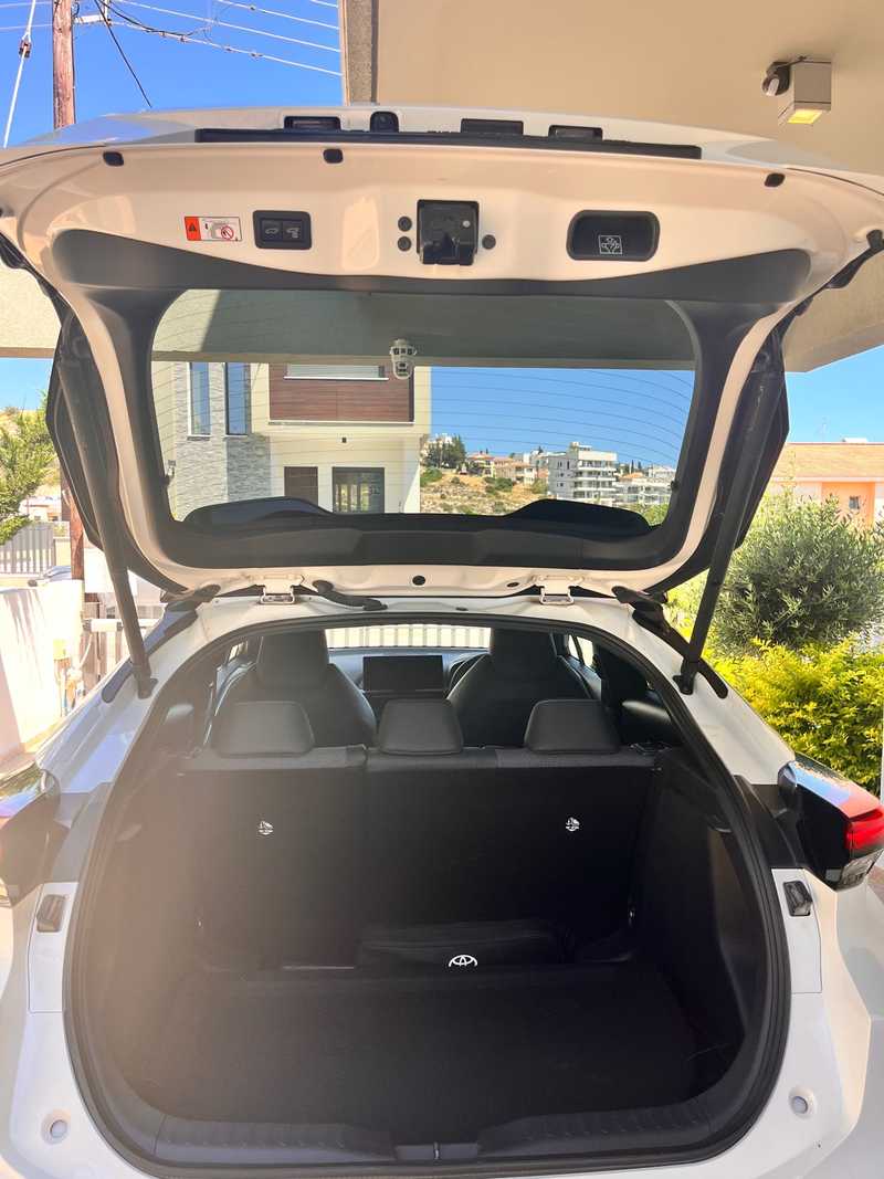 2024 Toyota C-HR 2,0L 2024 Cyprus