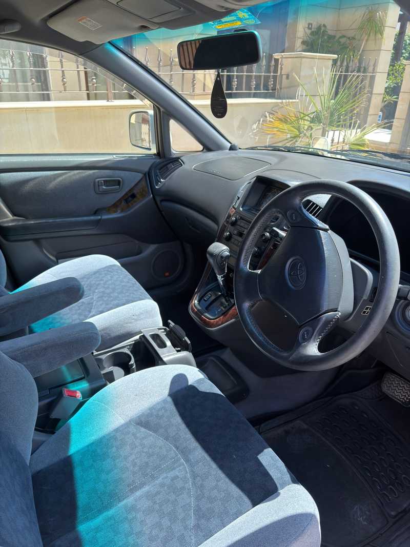 1999 Toyota Harrier 3,0L 1999 Cyprus